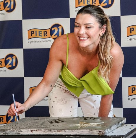 Rosamaria Montibeller beautiful star pics