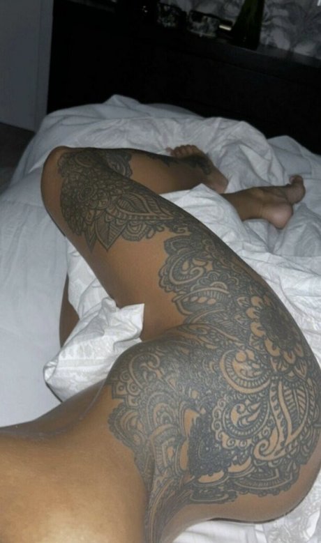 Chantelle Connelly star art pictures