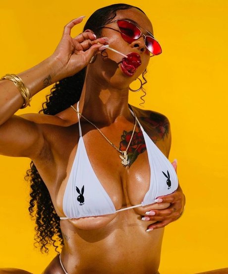 Jahkara Smith nice model img