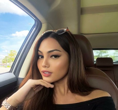 Ariana Tashne art star image