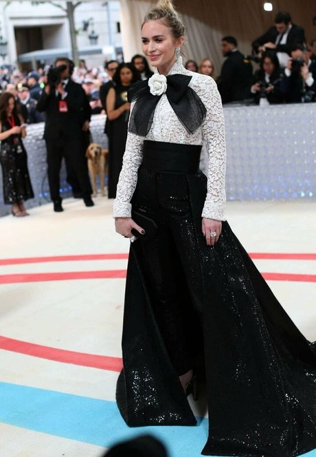 Emily Blunt pornographic actress pic