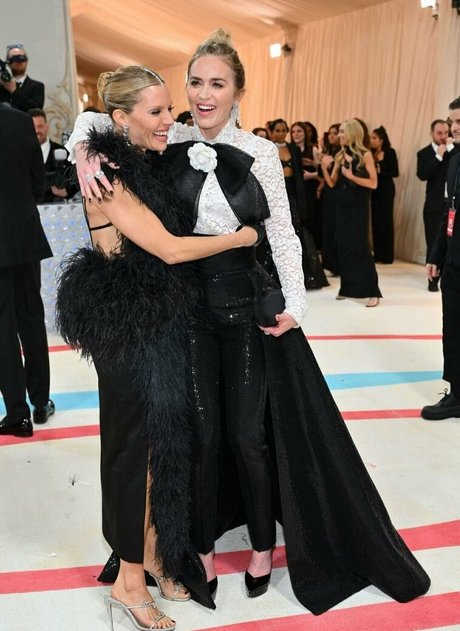 smile onlyfans art nude pics