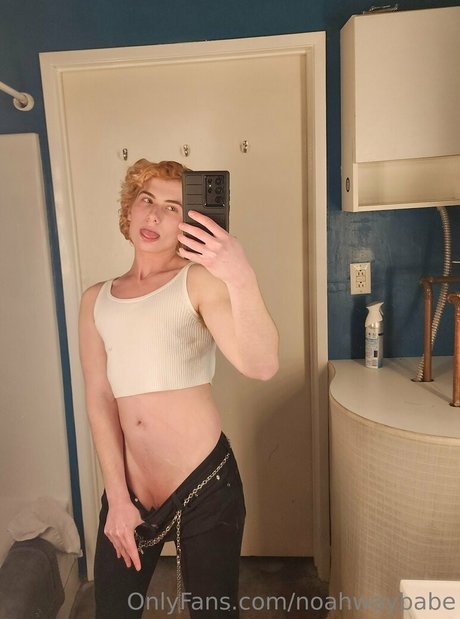 noahwaybabe model nude picture