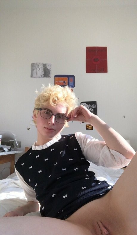 noahwaybabe beautiful actress photos