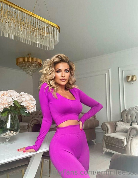 emmilee xx nude model pic