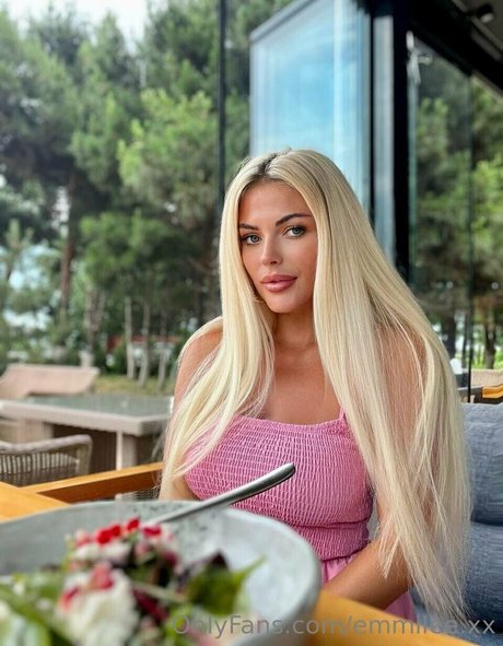 emmilee xx perfect star img