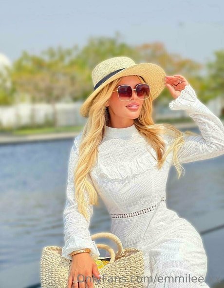 emmilee xx model exclusive archive