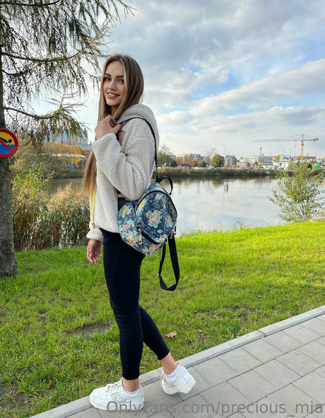 precious mia model art galleries