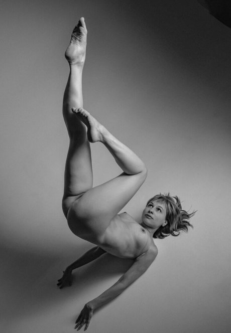 Victoria Borodinova sexy actress photo