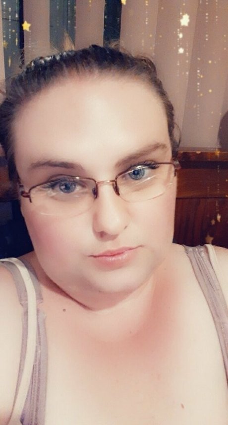 laladelilah erotic model pics