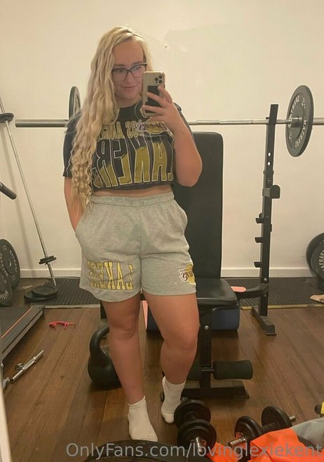 LovingLexieKent Profile