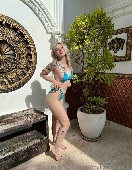 milla vipclub naked model photos