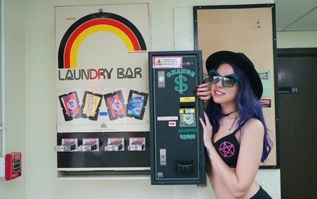 lolaxsparks star adult images