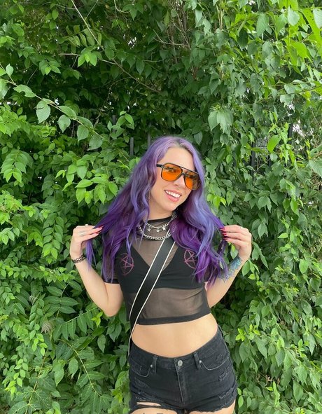 lolaxsparks star pretty picture