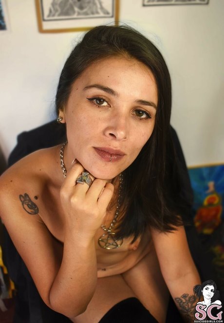 Mistify pretty actress pics