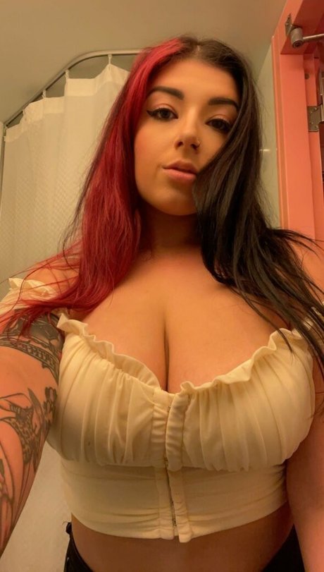 HotScoopSkylar beautiful actress gallery