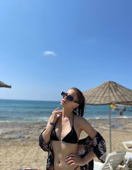 krisblow nude star photos