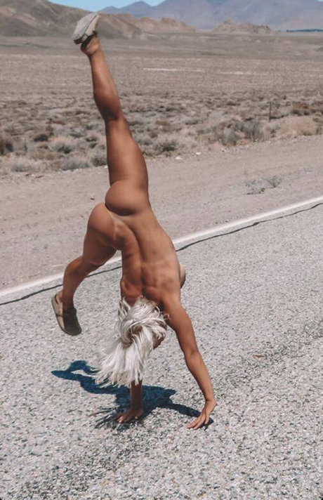 Valeria Guznenkova art star photo