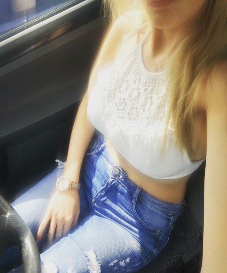 Kalina Balimezova naked actress gallery