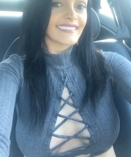 Kalina Balimezova nice star pictures