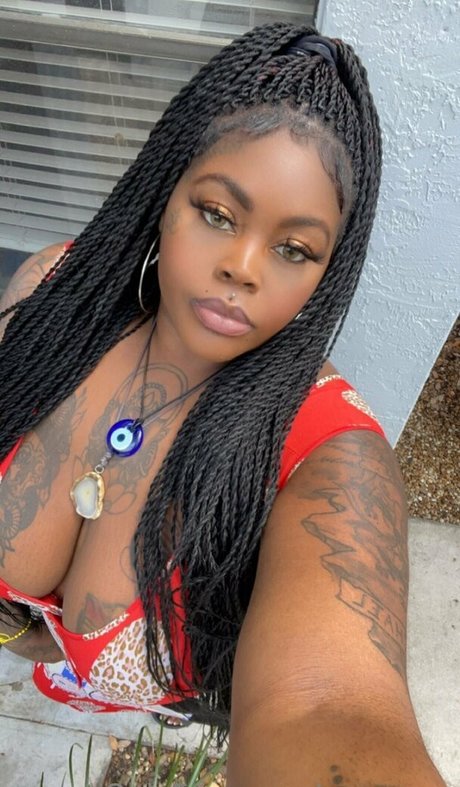 screwraq art model photos