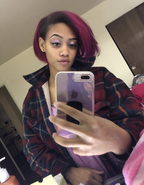 Rarrired porn model archive