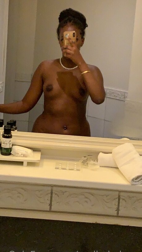 chubby babe onlyfans beautiful xxx image