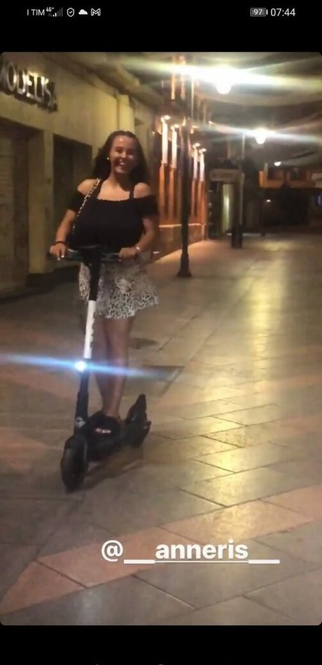 blonde hairy pussy onlyfans sexy nude photo