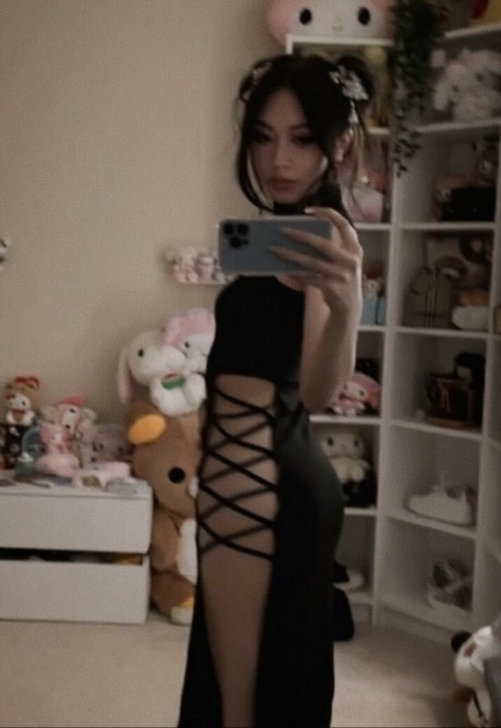 basedlilv sexy actress image