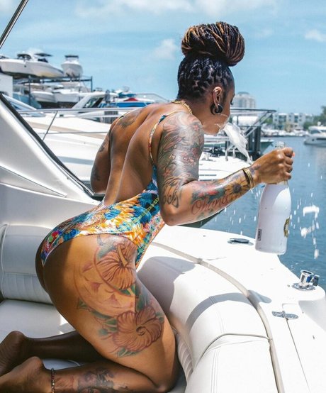 ItsJustRocky nice actress images