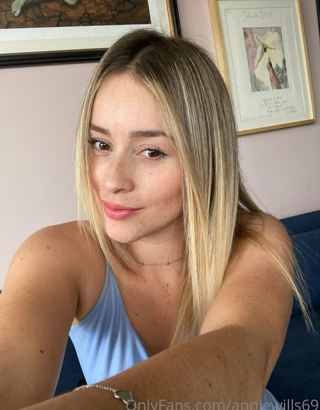 anniewillfree beautiful pornstar picture