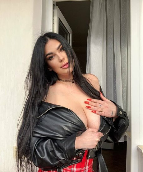 loyrifree pornstar xxx images