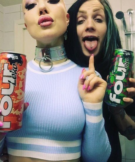 My Little Vronie model free archive