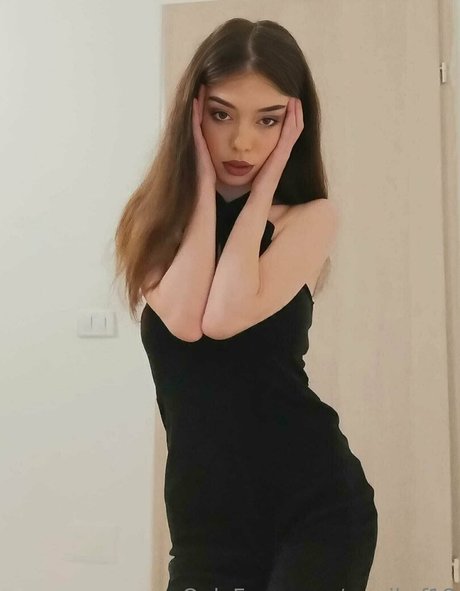 marikof18 top model picture