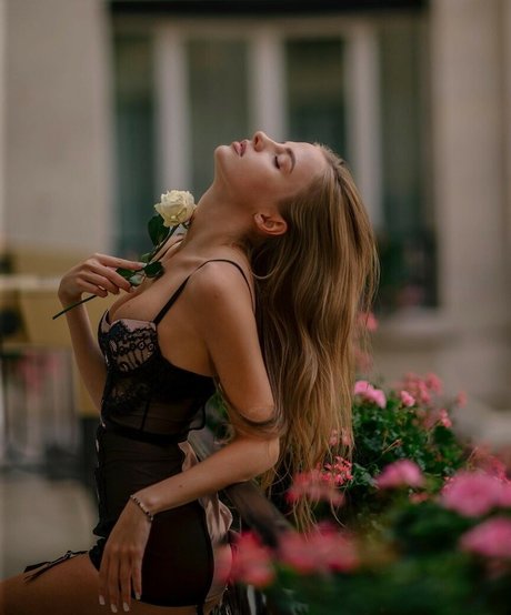 latina shemale onlyfans naked archive