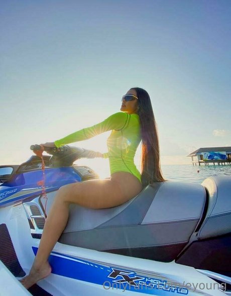 eyoung nudes model galleries