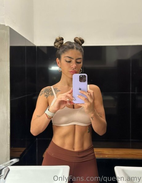 mirror onlyfans hot naked photo