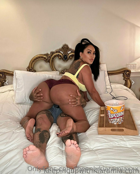 theonlykiaramiaxxx hot model archive