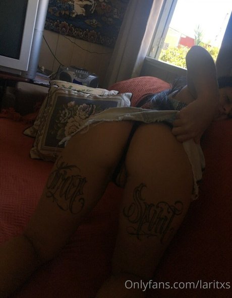 Larissa Silva Laritxs model xxx photo