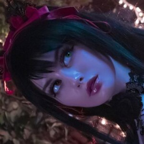 Angie Strelnikova adult model image