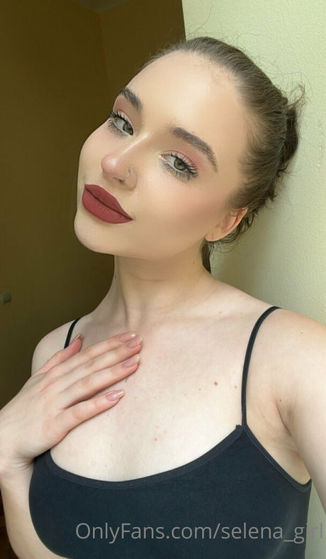 selena girl hot star img