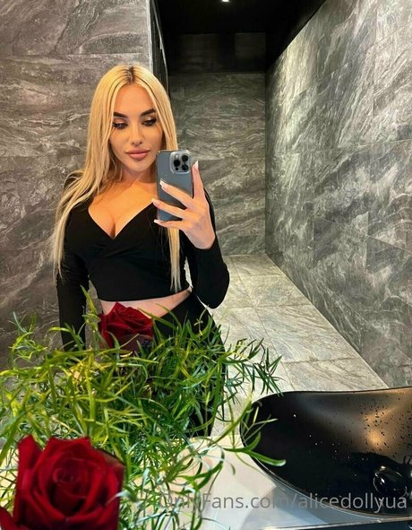 alicedollyua erotic pornstar photos