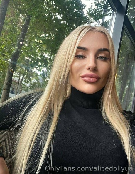 alicedollyua sexy actress galleries