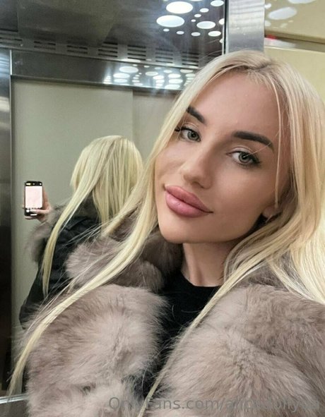 alicedollyua star art pics