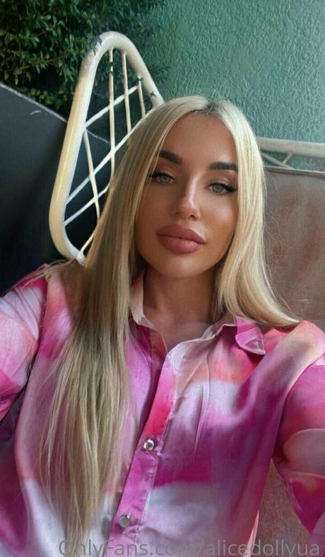 alicedollyua model nude images