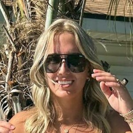 Adora Nicole model exclusive picture