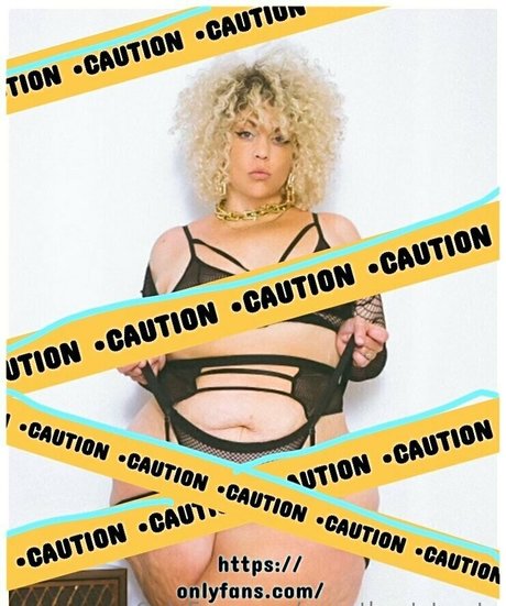 sweetheatstreats model adult image