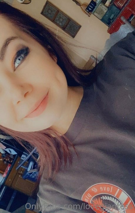 shemale handjob onlyfans top pictures