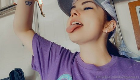 lovegiantess top star photo