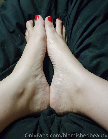 blemishedbeauty erotic model photo